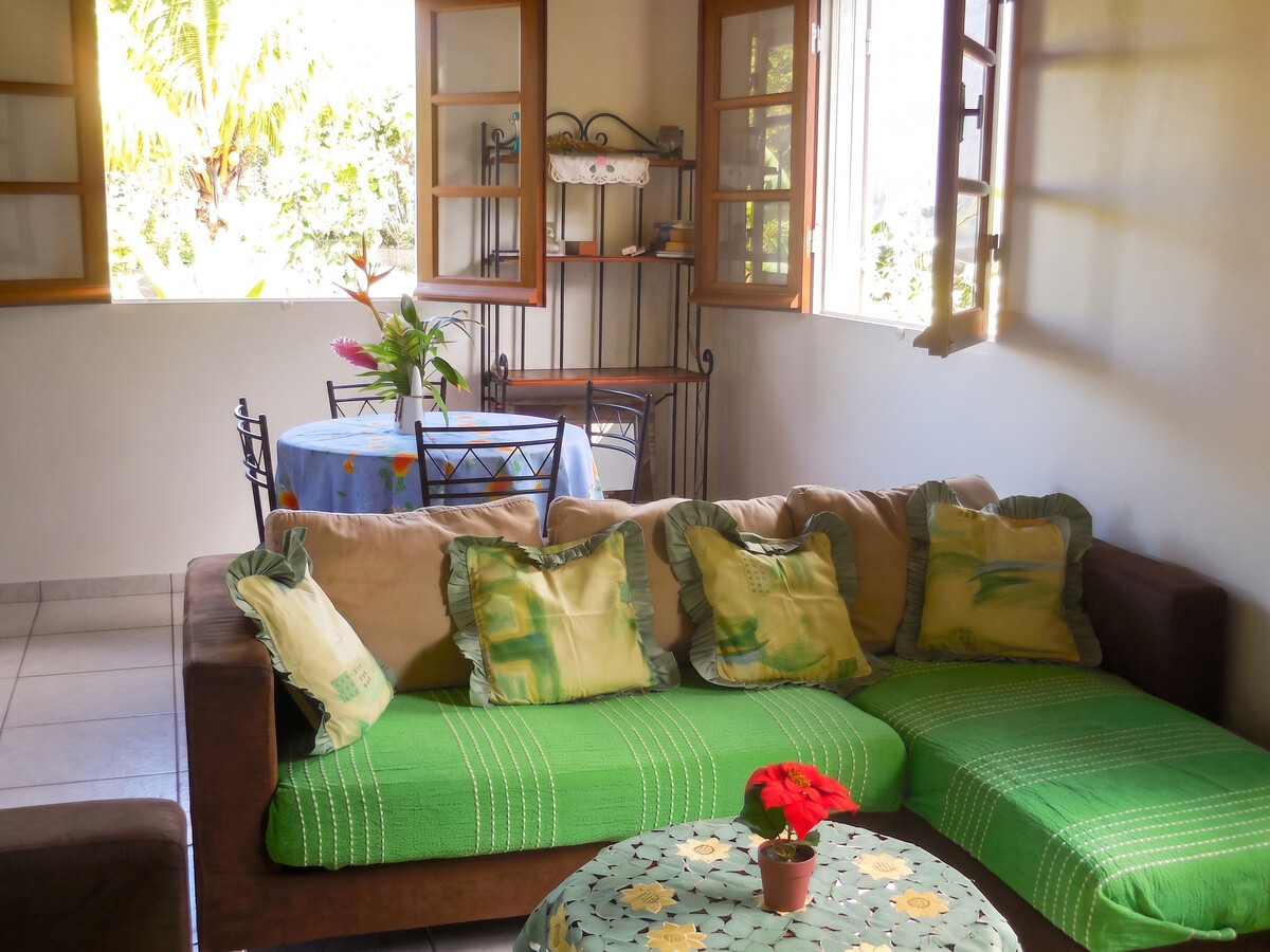 Maison 2 chambres avec jardin clôturé à Sainte-Anne, Guadeloupe - Photo 3
