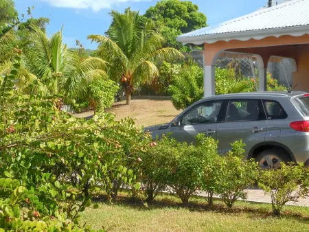 Maison charmante à Sainte-Anne avec jardin clôturé - Photo 11