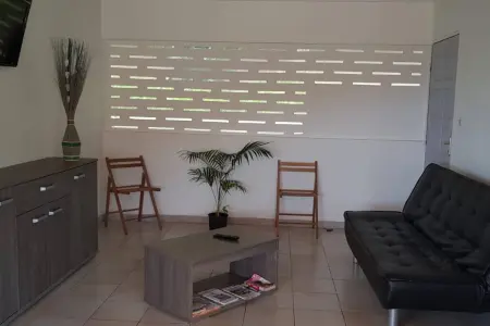 Appartement vue mer au Carbet, 2 chambres, piscine partagée : photo 4