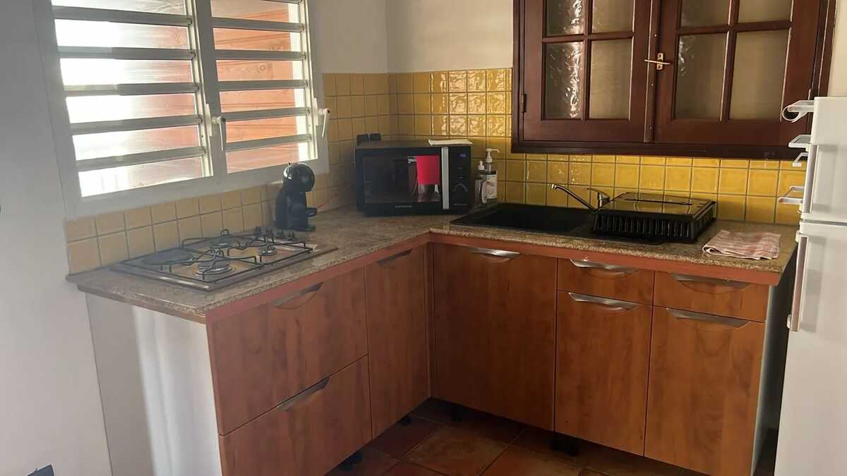 Appartement 6 pers. au Moule avec terrasse et jardin - Photo 6
