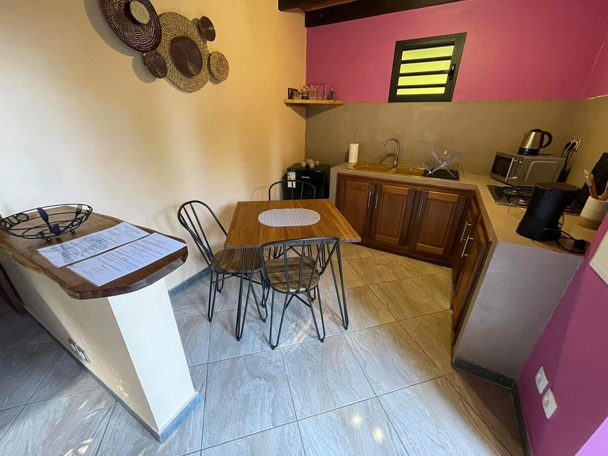 Maison 45 m² vue mer et jardin à Trois Bassins - Photo 9