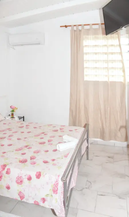 Location maison à Capesterre Belle Eau, Charmante Maison à Capesterre-Belle-Eau avec Jardin et Terrasse