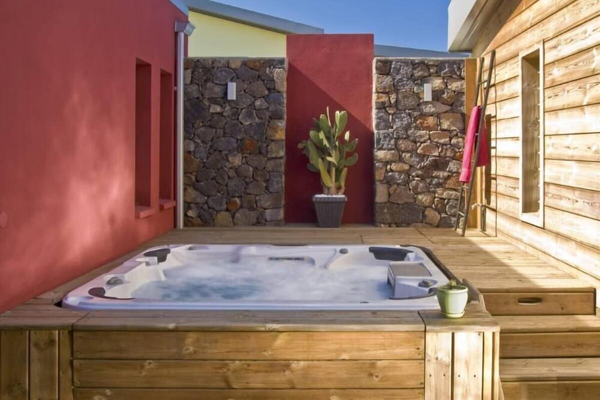 Villa 8 pers. piscine & jacuzzi vue mer à Saint-Leu - Photo 9
