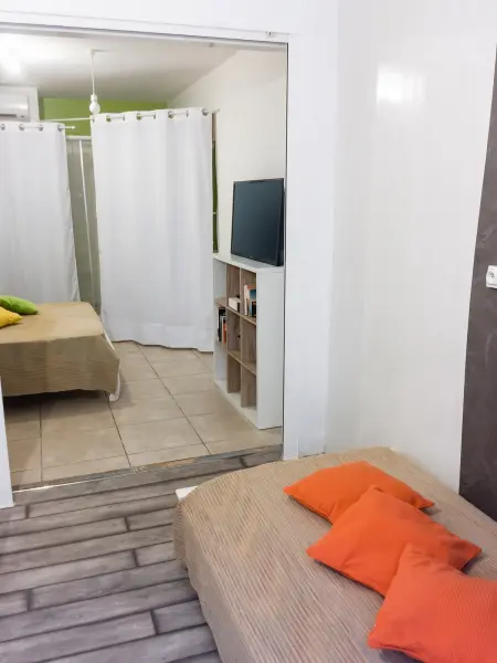 Maison avec piscine privée chauffable à Saint-Joseph, 5 personnes : photo 10