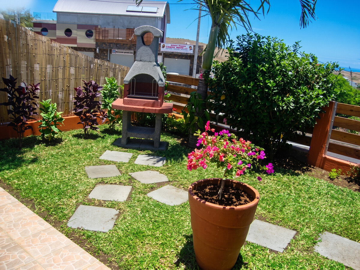 Maison 45 m² Saint Paul, vue mer et montagne, jardin clos - Photo 15