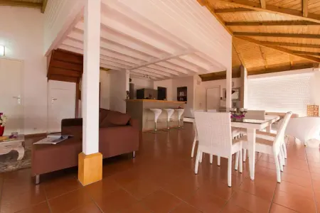 Villa avec piscine privée et jacuzzi à Saint-François, Guadeloupe : photo 8