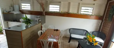 Maison 6 pers. avec vue montagne, jardin et ping-pong à Pointe-Noire : photo 4