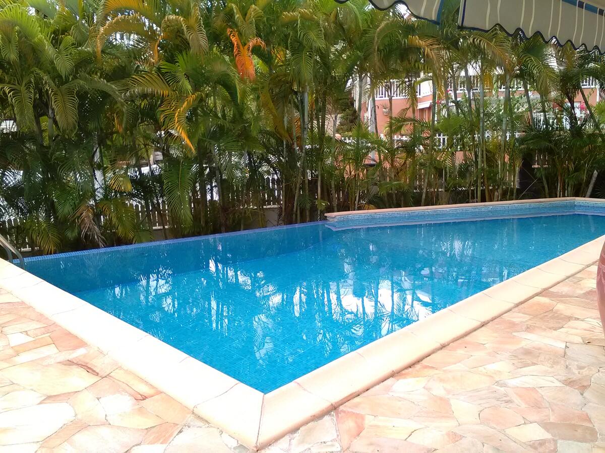Bungalow avec piscine partagée et vue jardin à Le Gosier - Photo 2