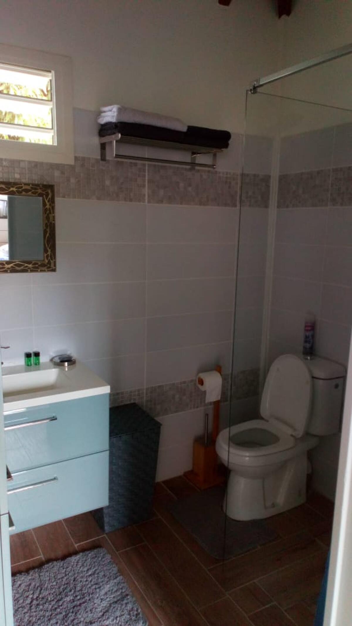 Bungalow avec piscine partagée et vue jardin à Le Gosier - Photo 14