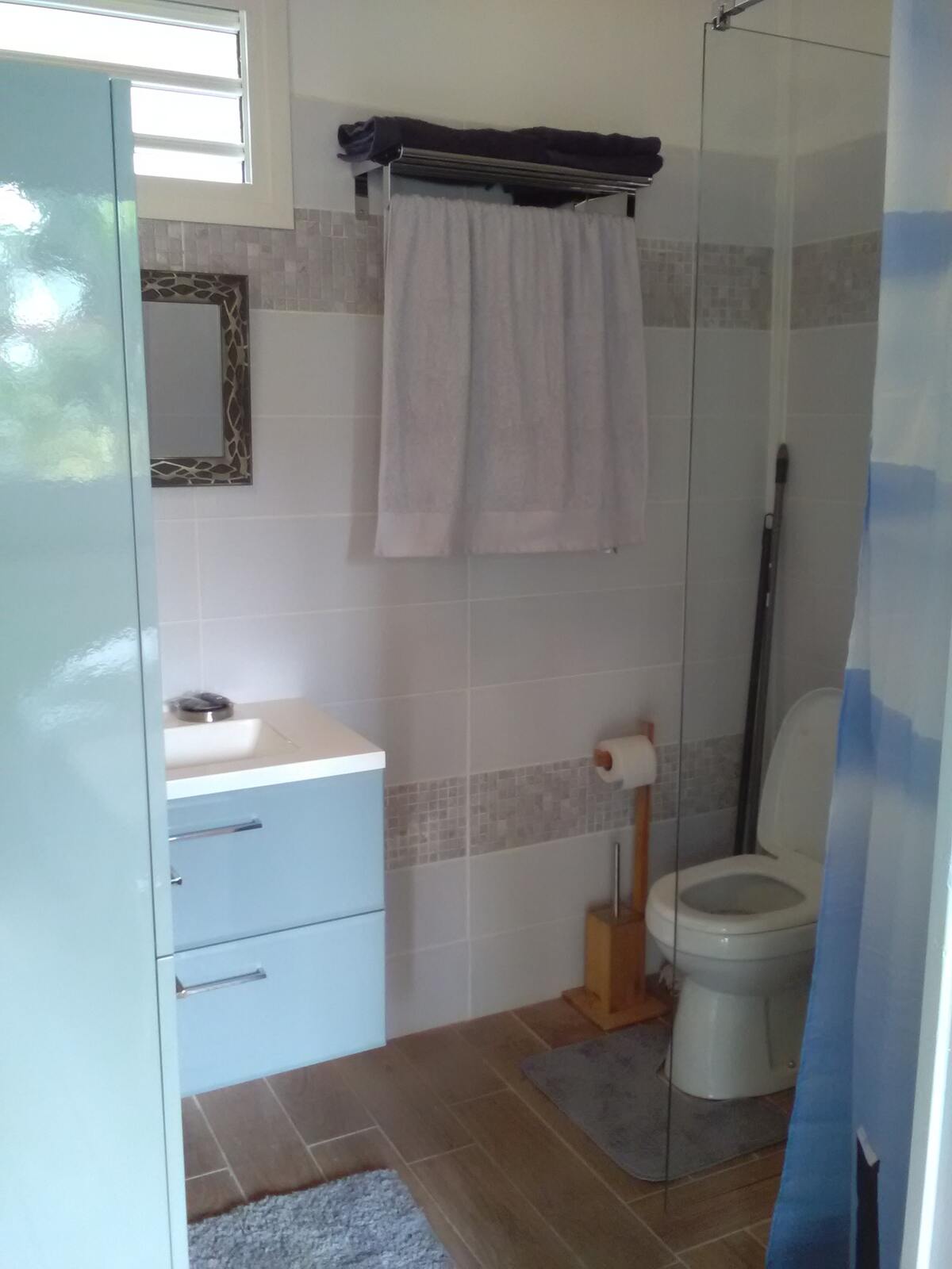 Bungalow avec piscine partagée et vue jardin à Le Gosier - Photo 17