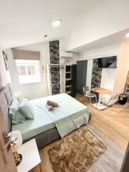 Location appartement à La Trinité, Studio moderne à La Trinité, 25 m² avec vue sur la ville