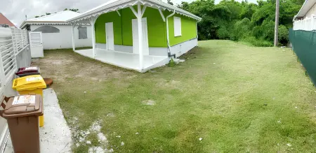 Maison familiale avec jardin au Vauclin, proche de la mer - Photo 5