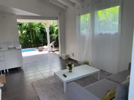 Location appartement à Le Moule, Appartement confortable au Moule 60 m² avec piscine privée