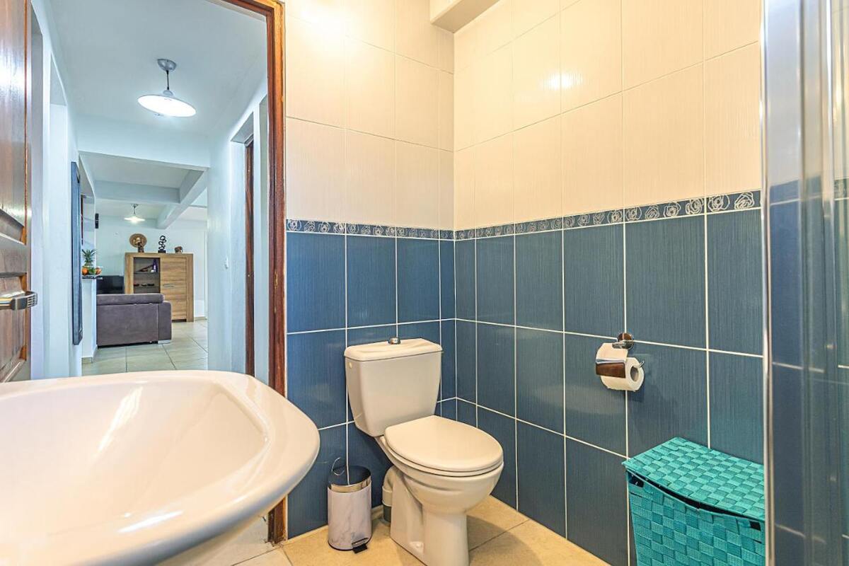 Appartement 2 ch avec piscine toute l'année au Moule - Photo 9