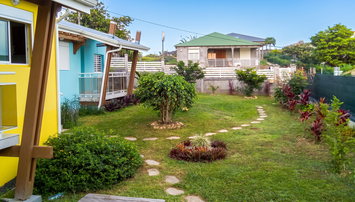 Bungalow 4 pers. à Sainte-Anne, terrasse et jardin - Photo 11