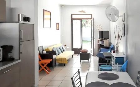 Location maison à l'Étang Salé les Bains, Maison de charme près de la plage à lÉtang-Salé les Bains.