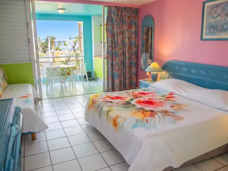 Studio avec balcon vue mer et plage à 30 m, Le Gosier : photo 2