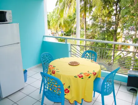 Studio avec balcon vue mer et plage à 30 m, Le Gosier : photo 5