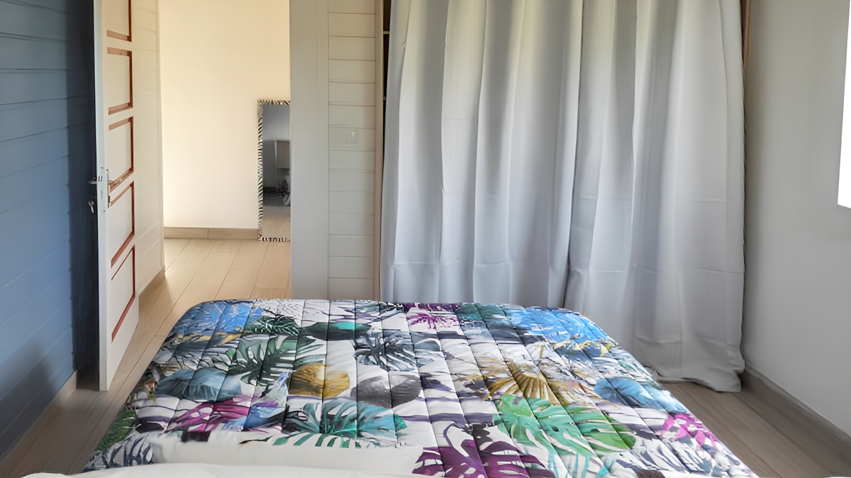 Bungalow 4 personnes Le Moule avec piscine et jardin - Photo 7