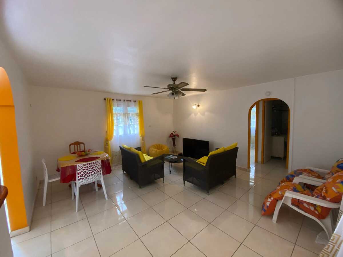 Maison 1 chambre à Baie-Mahault, jardin clos et parking - Photo 4