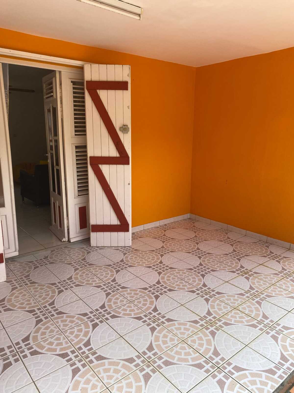 Maison 1 chambre à Baie-Mahault, jardin clos et parking - Photo 17