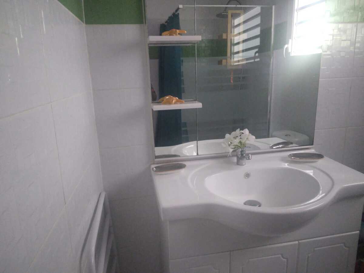 Maison 56 m² Sainte-Anne, terrasse et parking inclus - Photo 12