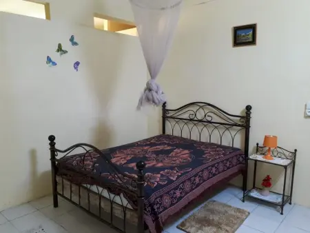 Maison avec jardin clôturé et 4 chambres à Sainte-Anne, Martinique : photo 7