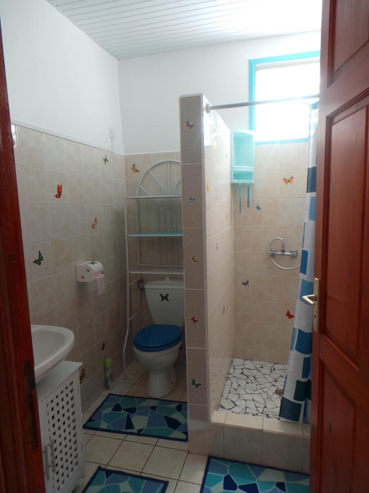 Maison 78 m² Bouillante, jardin clôturé et vue montagnes - Photo 8