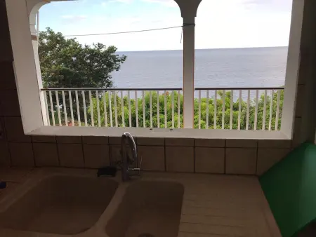 Maison avec vue mer, terrasse et jardin clos à Pointe-Noire : photo 8