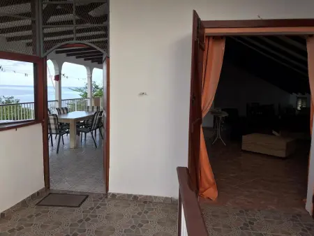 Maison avec vue mer, terrasse et jardin clos à Pointe-Noire : photo 17