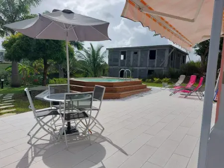 Maison charmante à Sainte-Anne avec piscine privée - Photo 1