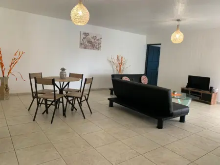 Maison charmante à Sainte-Anne avec piscine privée - Photo 18