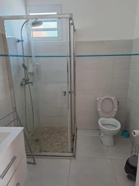 Maison charmante à Petit-Bourg avec piscine partagée - Photo 7