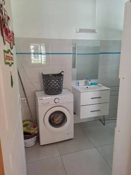 Maison charmante à Petit-Bourg avec piscine partagée - Photo 8