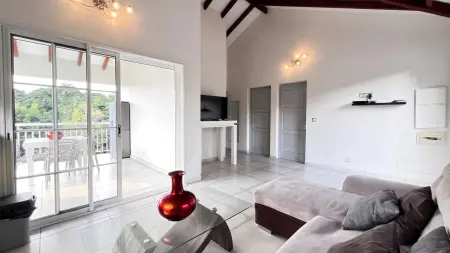 Appartement lumineux avec piscine partagée, Sainte-Anne, 75 m² - Photo 3
