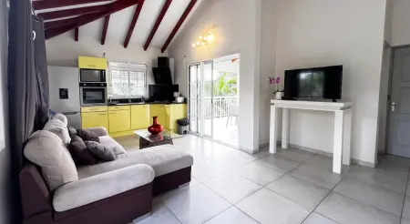 Appartement lumineux avec piscine partagée, Sainte-Anne, 75 m² - Photo 4