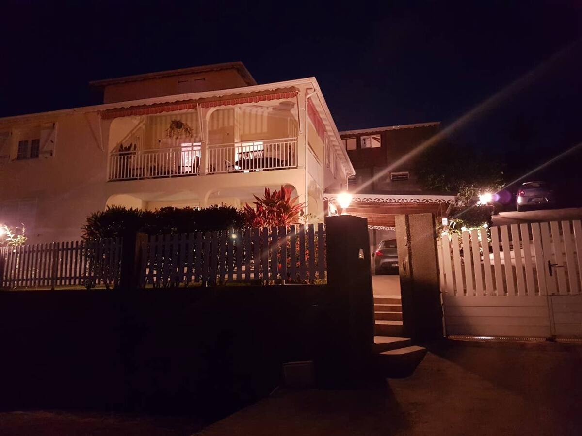 Maison 4 chambres avec piscine à Petit-Bourg - Photo 32