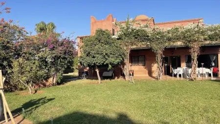 Villa avec piscine privée et vue montagne à Marrakech : photo 3