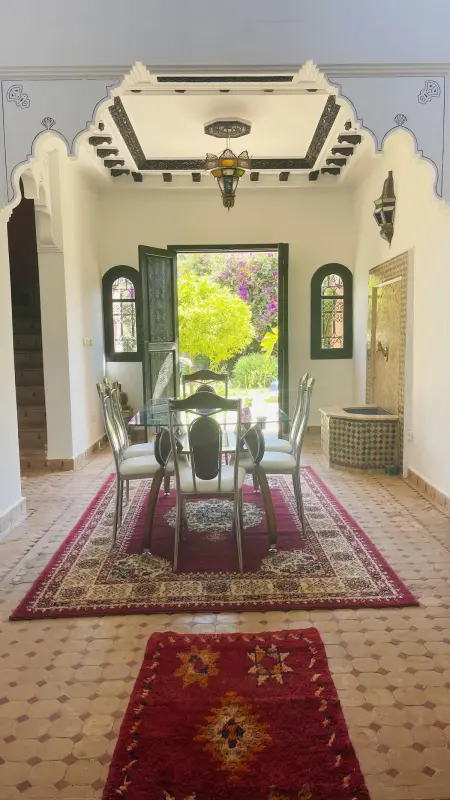 Villa avec piscine privée et vue montagne à Marrakech : photo 16