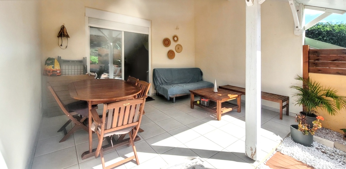 Maison 58 m² à Sainte-Anne, jardin clôturé et pergola - Photo 20