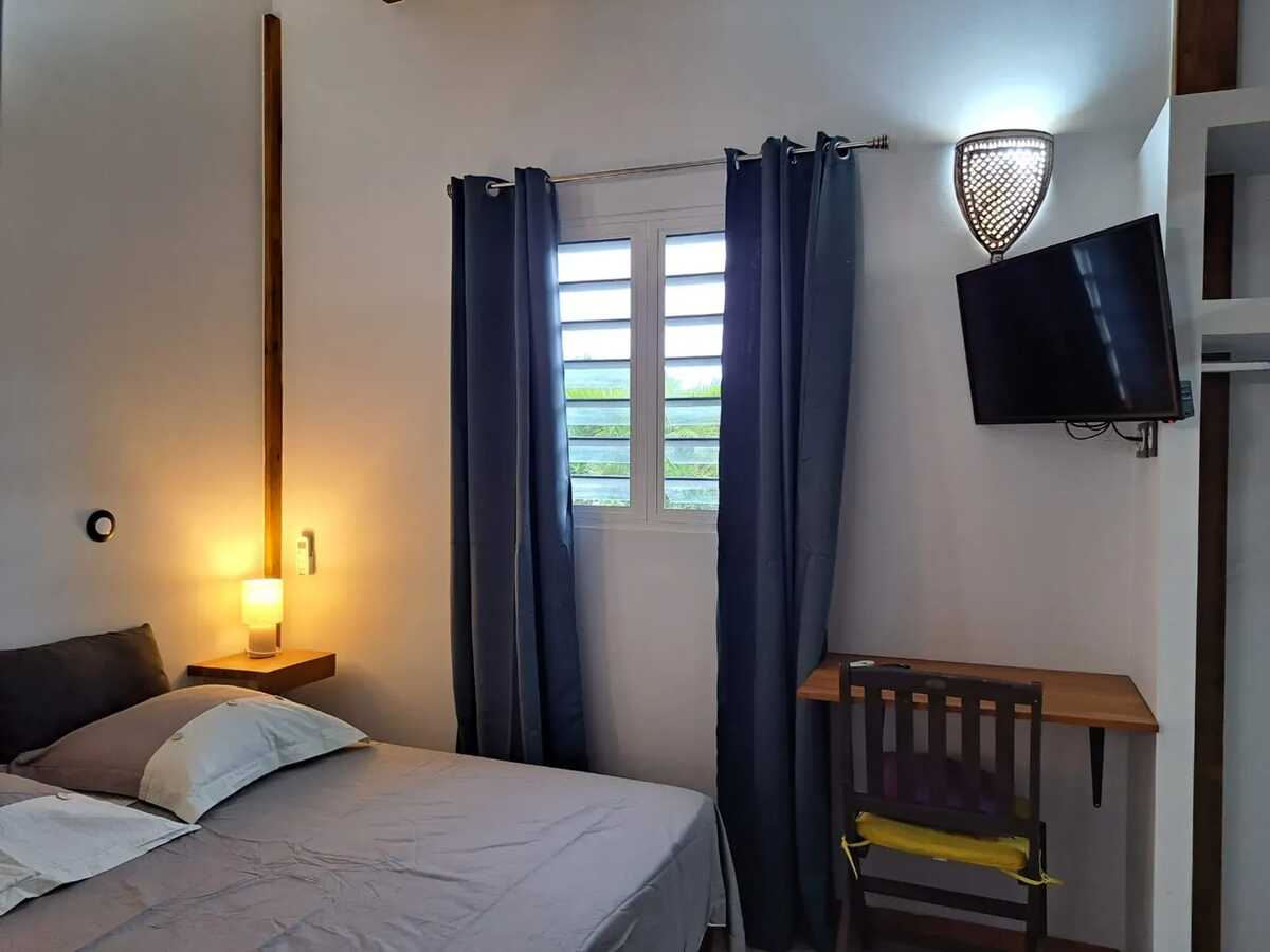 Bungalow avec jardin clôturé et barbecue au Gosier, Guadeloupe - Photo 12