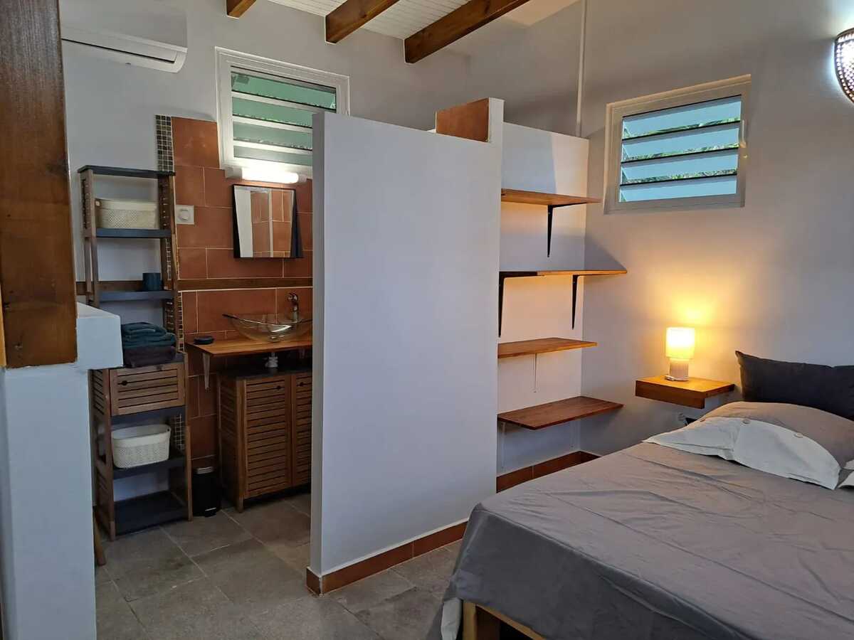 Bungalow avec jardin clôturé et barbecue au Gosier, Guadeloupe - Photo 13