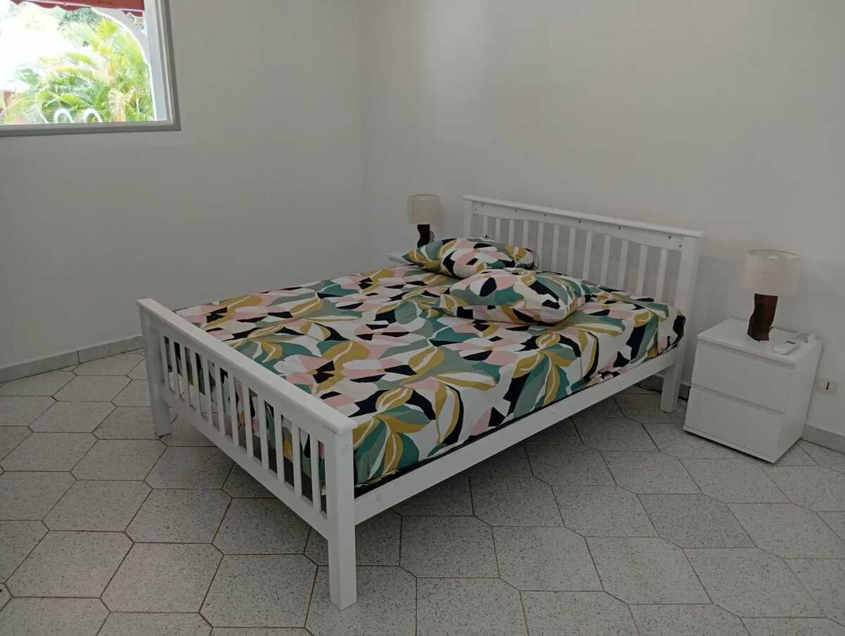 Maison 200m² à Lamentin, vue mer et montagnes - Photo 10