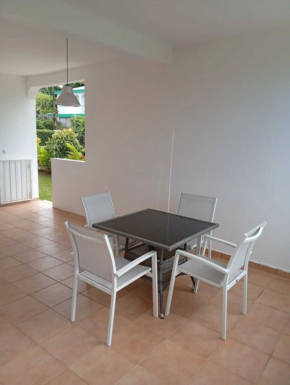 Maison 200m² à Lamentin, vue mer et montagnes - Photo 17