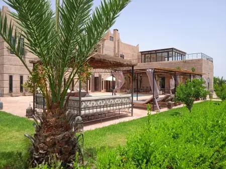 Location villa à Centre Commune Ouled Hassoune