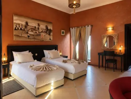 Villa avec deux piscines et 9 chambres à Ouled Hassoune, Marrakech : photo 28