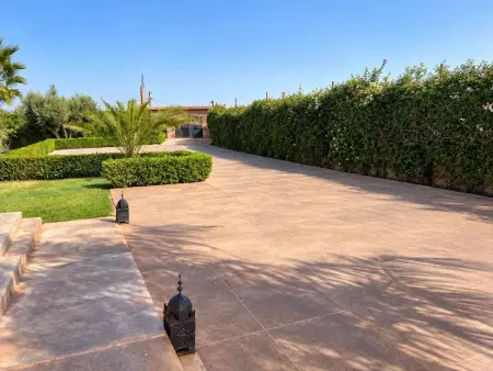 Villa avec deux piscines et 9 chambres à Ouled Hassoune, Marrakech : photo 37