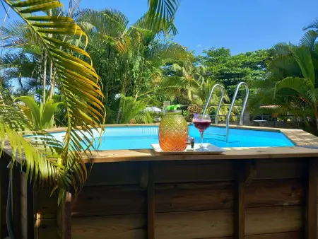 Location maison à Capesterre Belle Eau, Maison confortable avec piscine privée à Capesterre-Belle-Eau.