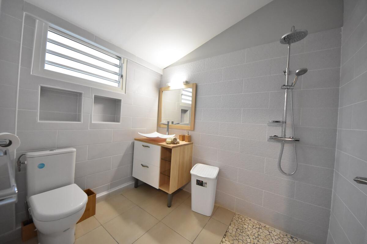 Appartement 74 m² avec spa à Sainte-Anne - Photo 15