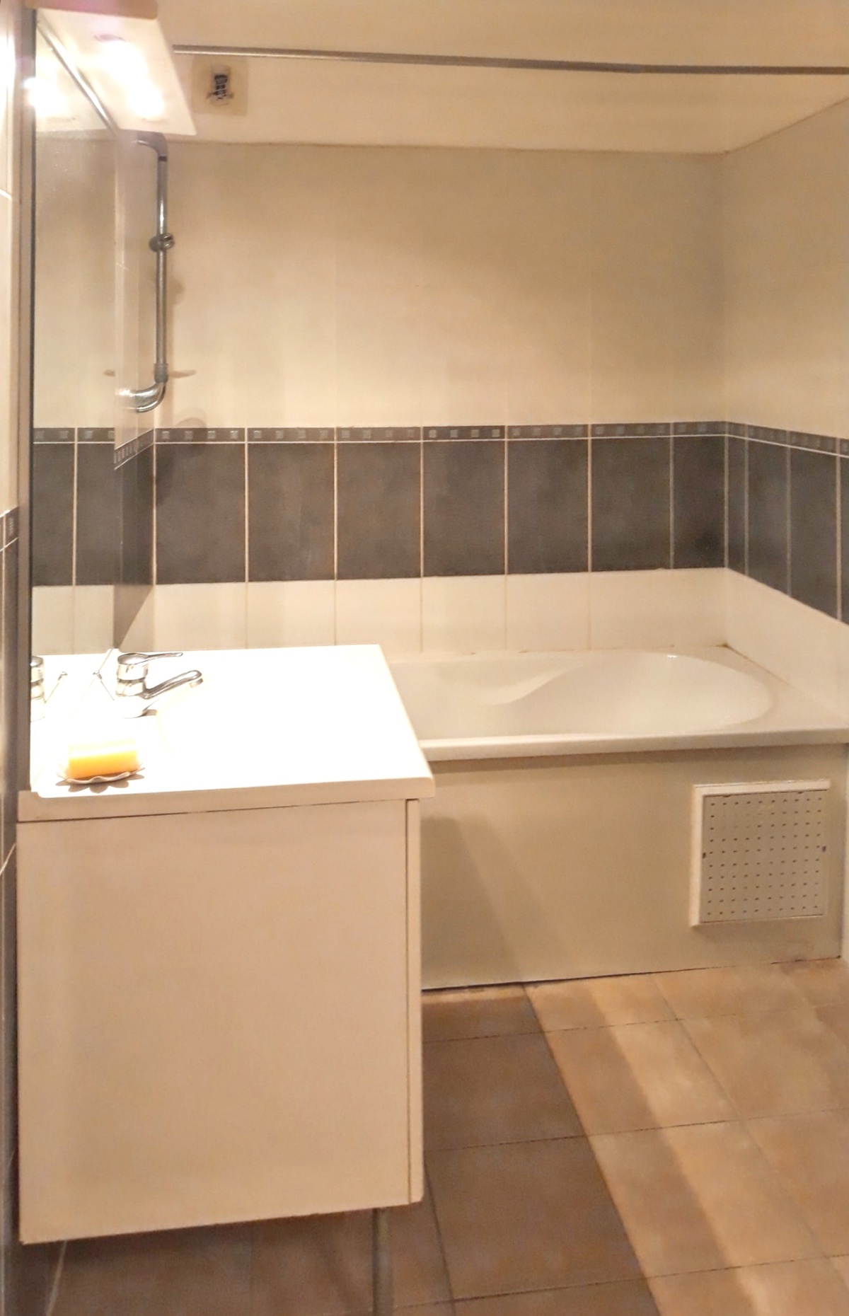 Appartement 56 m² avec terrasse aux Abymes - Photo 5